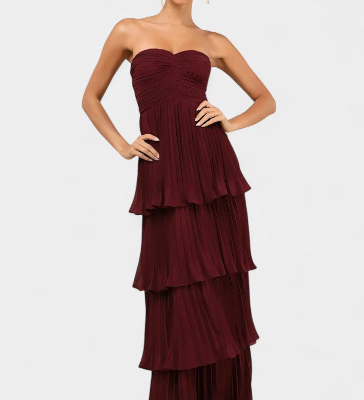 June - Šaty s volánky, výstřihem do tvaru srdce a vrstvenou siluetou