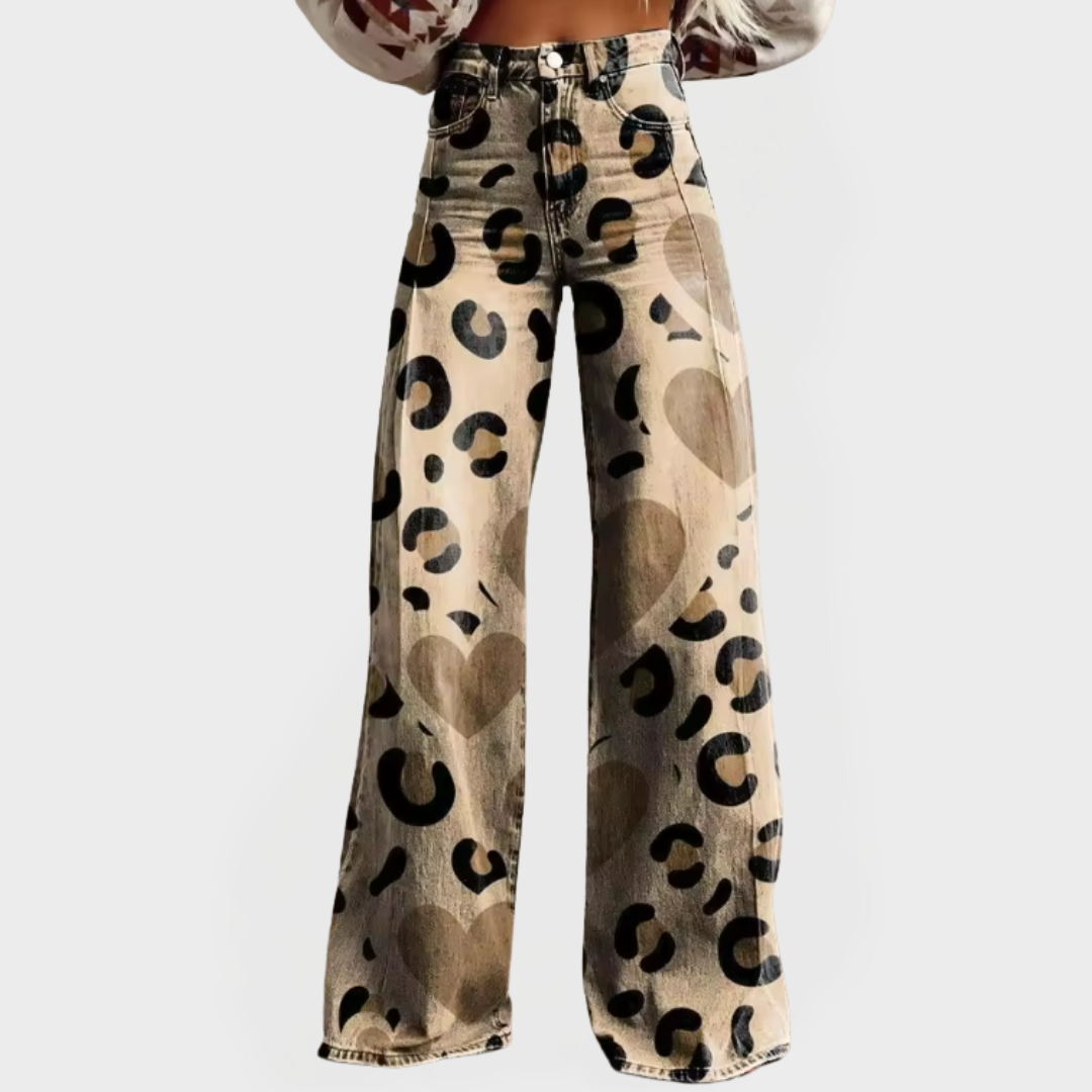 Zuzana – Fialové Džíny s Leopardím Viz Srdíčky