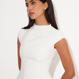 Isabella - Elegantní minišaty s A-liniovým střihem