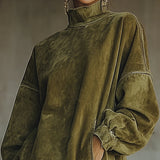 Amálie | semišové šaty s vysokým límcem a třásněmi